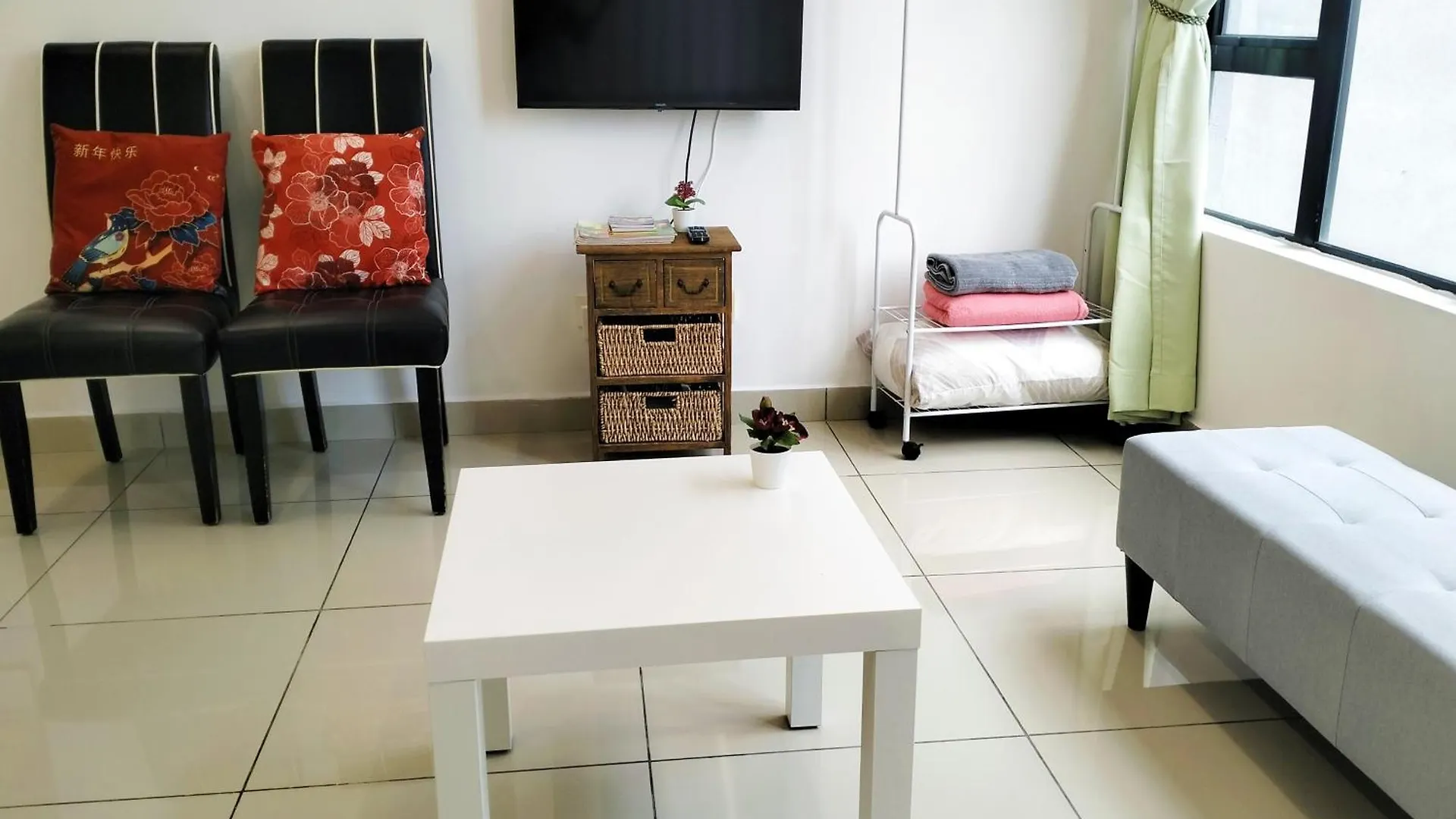 Jb Austin Perdana Tidy Simple Comfy 2Br5Pax Apartment Johor Bahru 0*,